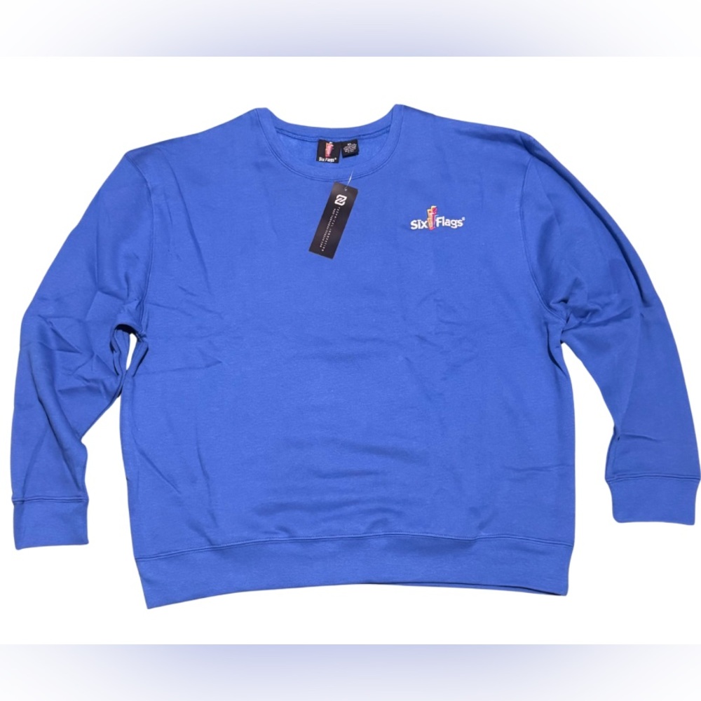 Six Flags Staff Crewneck XL NWT